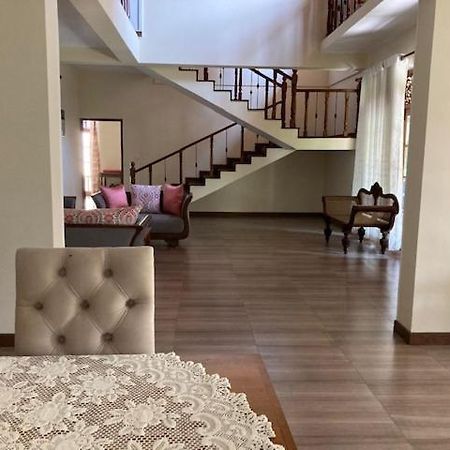 Green Palace Махарагама Екстериор снимка